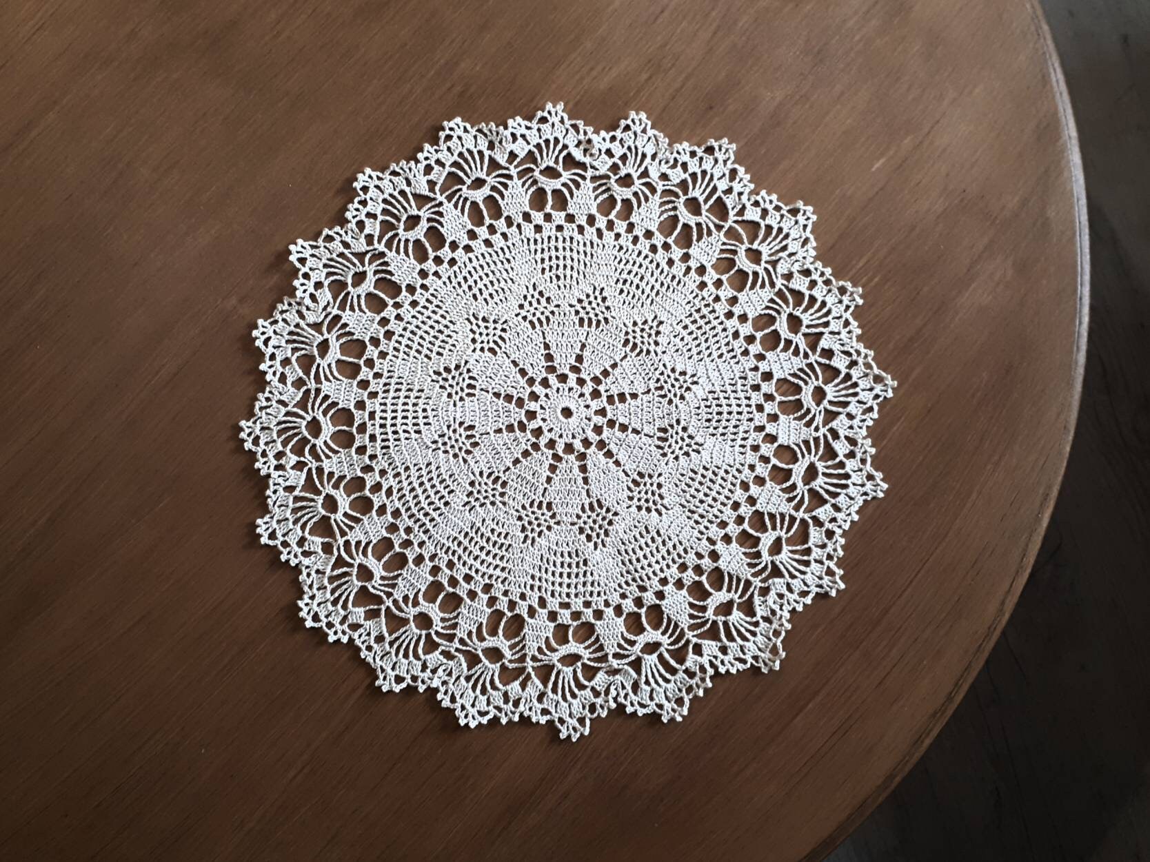 Beige Dentelle Crochet Doily 12.5 , Belle Décoration de Maison Faite à La Main, Nappe, Cadeau Exclus