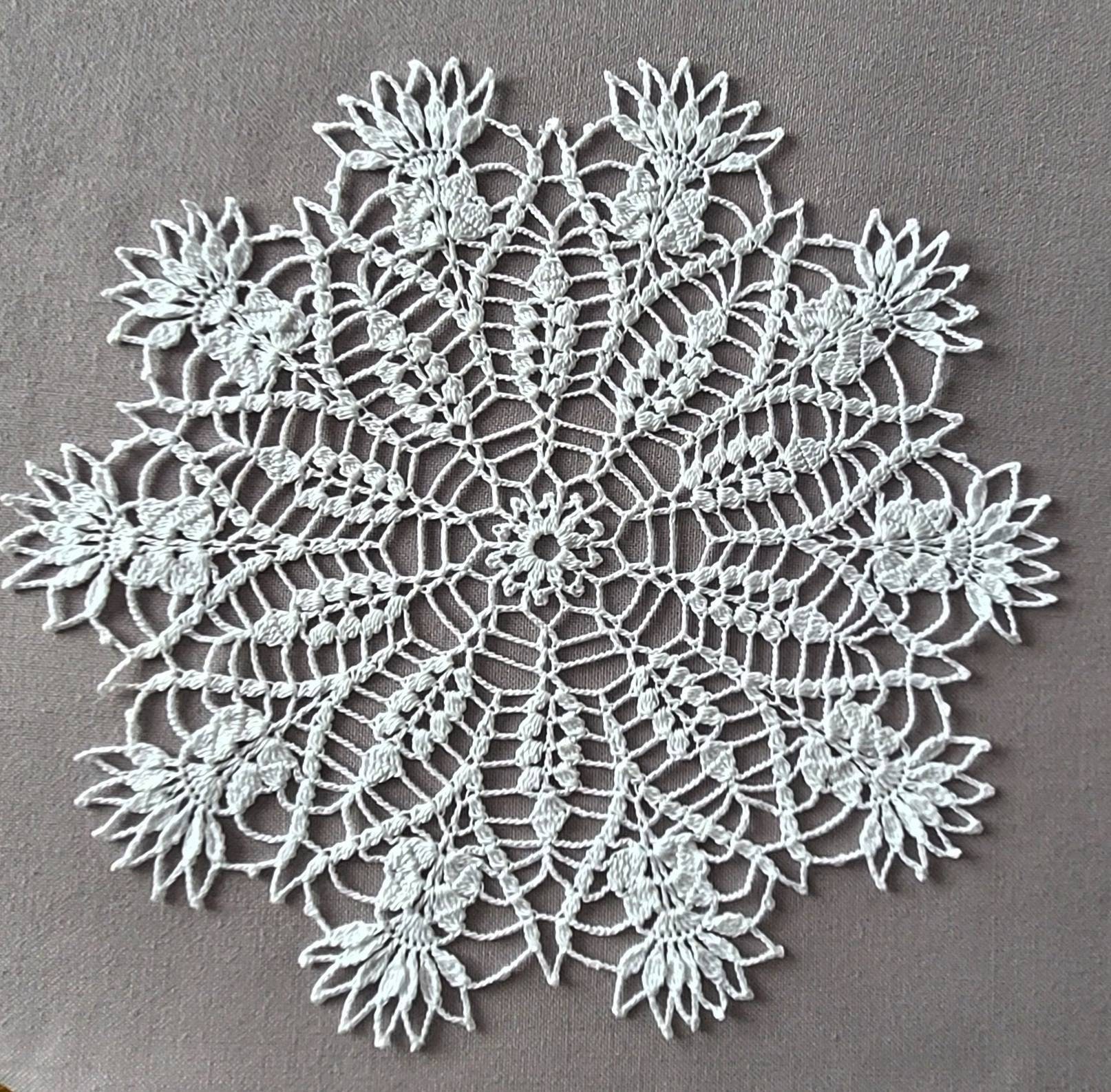 Crochet en Dentelle Blanche Doily 12, Décoration de La Maison, Cadeau Exclusif,