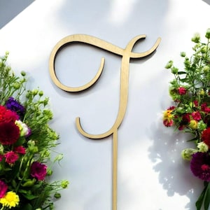 結婚式のためのイニシャルケーキトッパー、結婚式のためのカスタムゴールドケーキトッパー、文字TモノグラムケーキトッパーTゴールドパーソナライズされたケーキトッパーウェディング