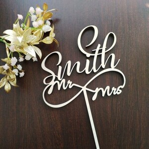 Topper de pastel de boda plata Infinity Cake Topper Mr y Mrs Cake Topper Apellido pastel topper Custom Cake Toppers madera Rustic Cake Topper oro