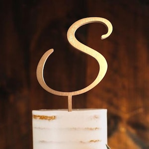 Adorno para tarta de bodas con la letra S Adorno para tarta de bodas personalizado Adorno para tarta de bodas con la inicial S Adorno para tarta con monograma S Rústico