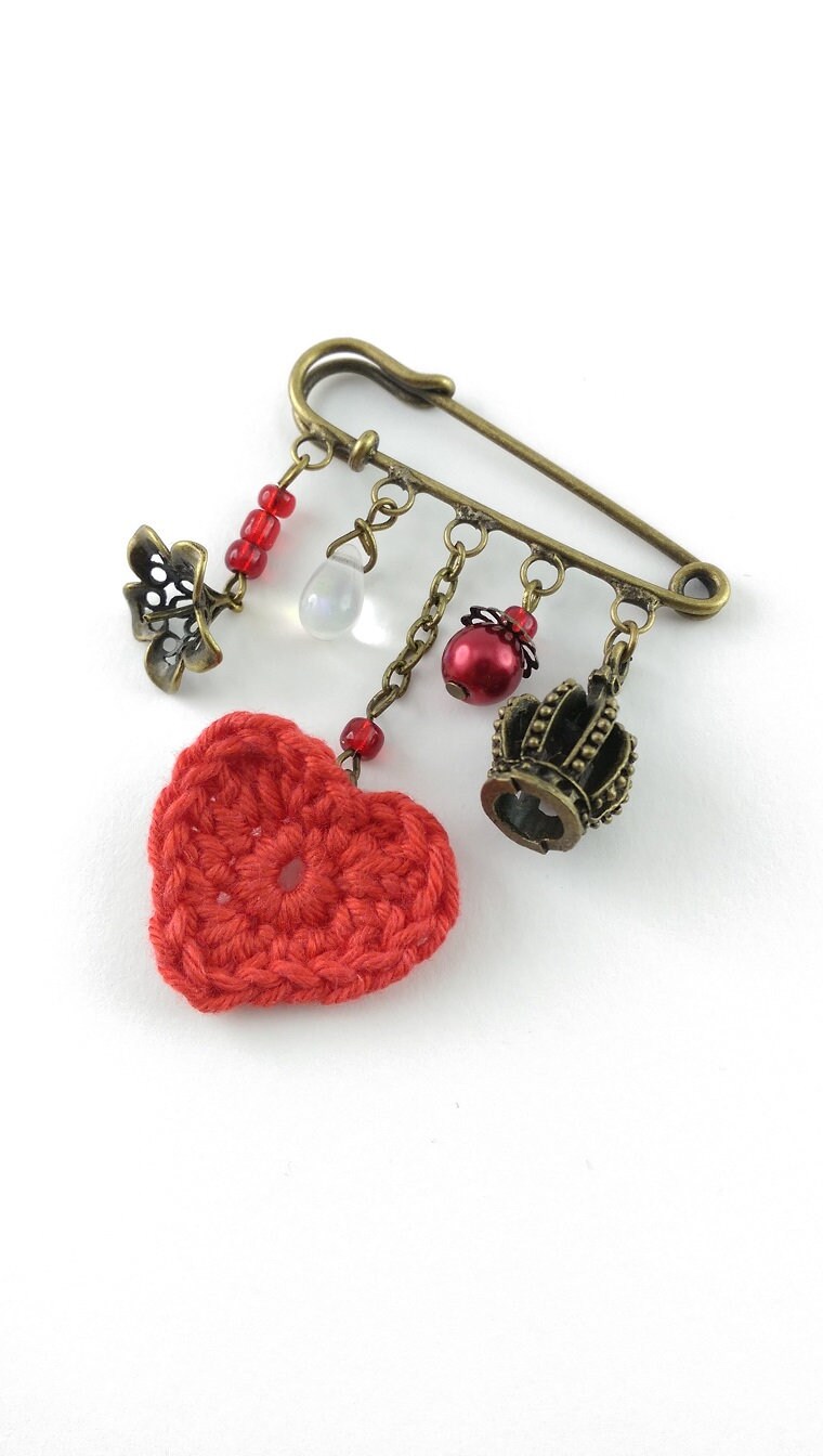 Broche Ancienne En Métal Style Valentin - Bijou Vintage