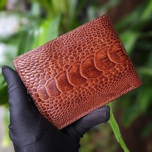 Carteira masculina marrom com perna de avestruz, carteira de couro para homens, carteira masculina com bolso para notas, carteira masculina com duas dobras, melhor carteira para homens, carteira masculina personalizada