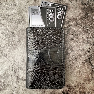 Billetera de cuero con clip para billetes, billetera minimalista personalizada, billetera delgada para tarjetas, billetera pequeña con pata de avestruz negra