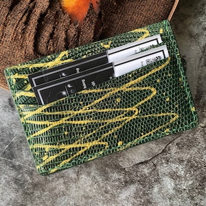 Regalo para él: billetera minimalista personalizada, billetera delgada para tarjetas, tarjetero con diseño de lagarto verde y dorado