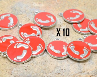 10 baby foot charms, child birth, silver metal, enamelled red