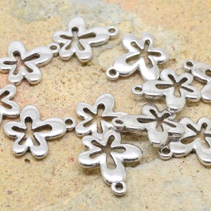 10 ou 100 breloques fleur 5 pétales, floral ajouré, en métal argenté, pour carte et faire part