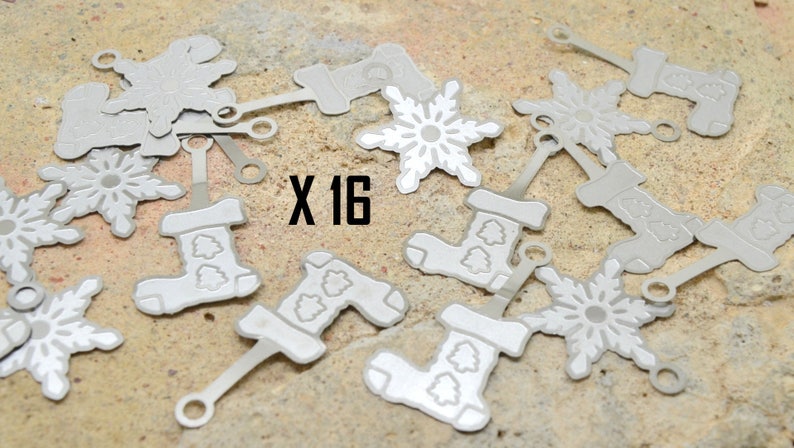 16 charms, Christmas, winter, snowflake, Santa Claus, silverplate image 1