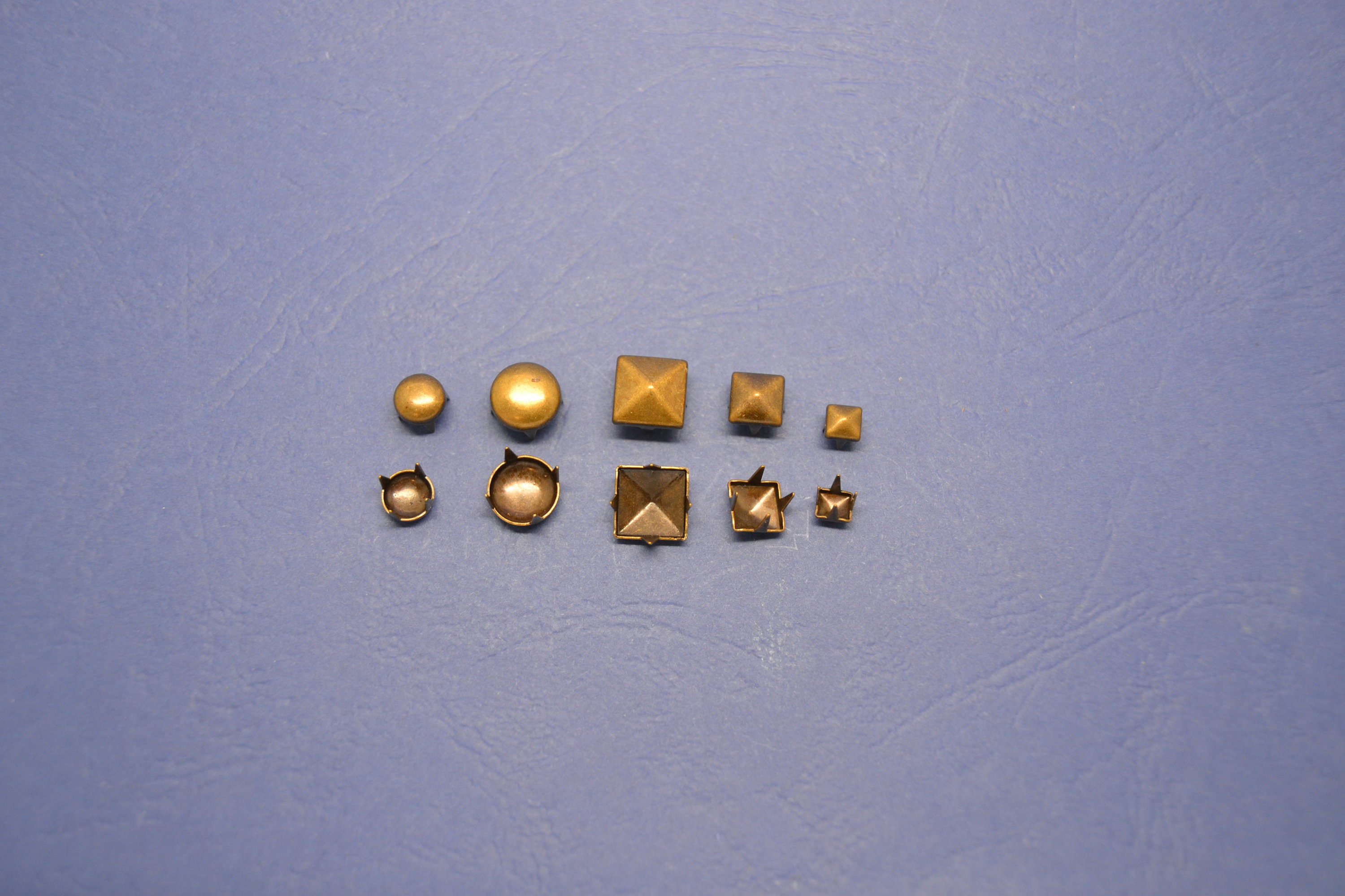 Clous Rivet Décoratifs Étoile - 40 Pièces, ø8mm, Finition Bronze Antique, Neuf