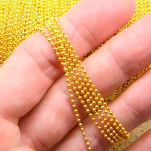 chain by the meter, ball mesh, in gold plated metal, diameter 1.5mm image 2