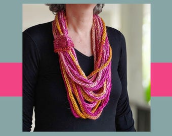 Grobstrick-Loop-Schal-Halskette - Roségold-Handgestrickter Halswärmer, weiches Acryl-Winter-Accessoire