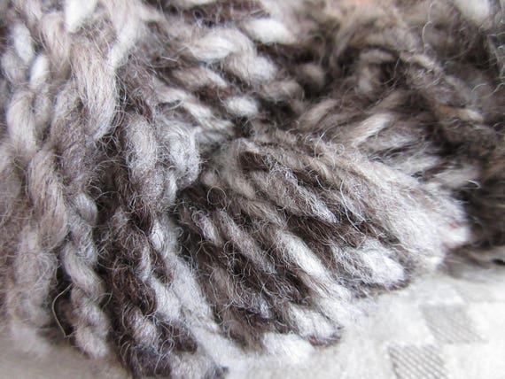 DGR - Hand spun yarn mini skein *MS2018