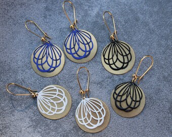 3 pairs of earrings in 1 pair, interchangeable flowers bright blue, black and white fancy round circles stainless gold hook