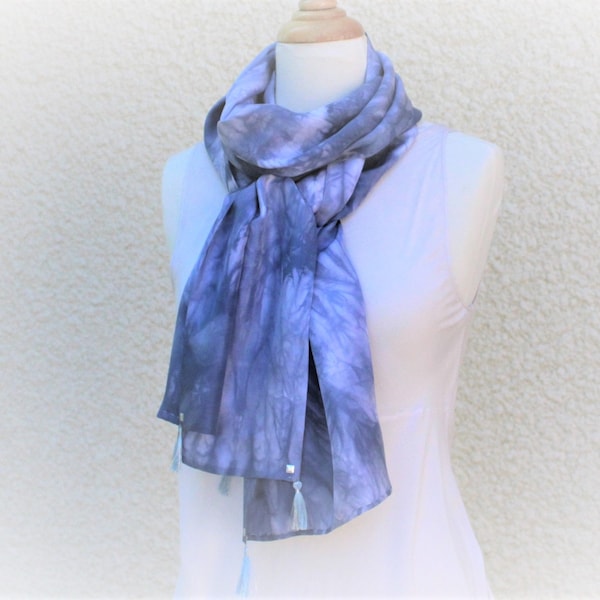 echarpe elegante soie bleu jean Tie and Dye foulard shibori soie pompons