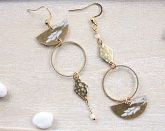 Boucles d'oreille asymétriques ou identiques fleurs de cerisier ou de lys bijoux coreen crochet fermoir inoxydable bijou original