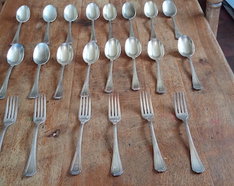 Part of old art deco cutlery circa 1930 in silver metal Alfénide 22 pieces