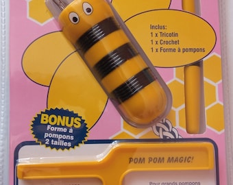 Knitting bee kit