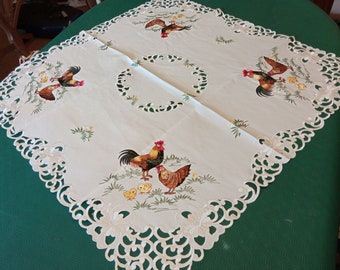 Nappe à thé centre de table brodée ( Paques )