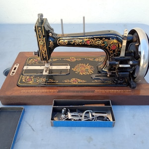 Alte Nähmaschine Jahr 1900 G. Magdelain rue de 97 Courcelles Paris