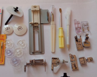 Bag of accessories for Singer Futura 4000/4020 sewing machine
