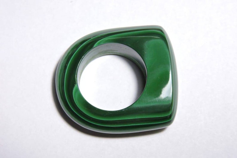 1 Piece Extremely Beautiful Natural Malachite Smooth Polished Fancy Shape Single Gemstone Made RingGood Quality Malachite Ring.