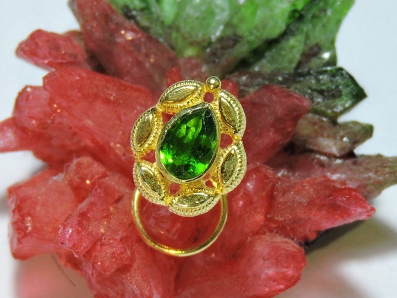 1 Piece 92.5 Sterling Silver With 24Kt Gold Plated Natural Green Tourmaline Pear Gemstone Indian Nose Stud For Pierced Nose.
