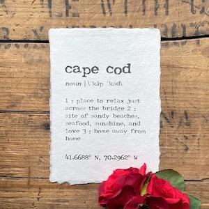Définition de Cape Cod, Massachusetts, impression en police de machine à écrire sur du papier fait main 5 x 7, 8 x 10, 11 x 14, pendaison de crémaillère, décoration de maison de plage, Nouvelle-Angleterre