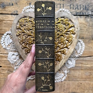 Antyczna książka z 1902 r. Dzieła Lorda Tennysona, poeta laureat, oprawa w piękną skórę, sonety i poezja, prezent na rocznicę ślubu lub Boże Narodzenie