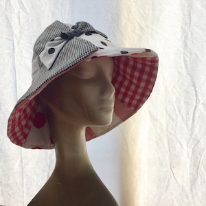 Hat Sewing Pattern -Designer Wide Brim Sun Hat - Women and Girls Summer Adjustable Cap - Reversible Outdoor Bucket Hat - Foldable Floppy Hat