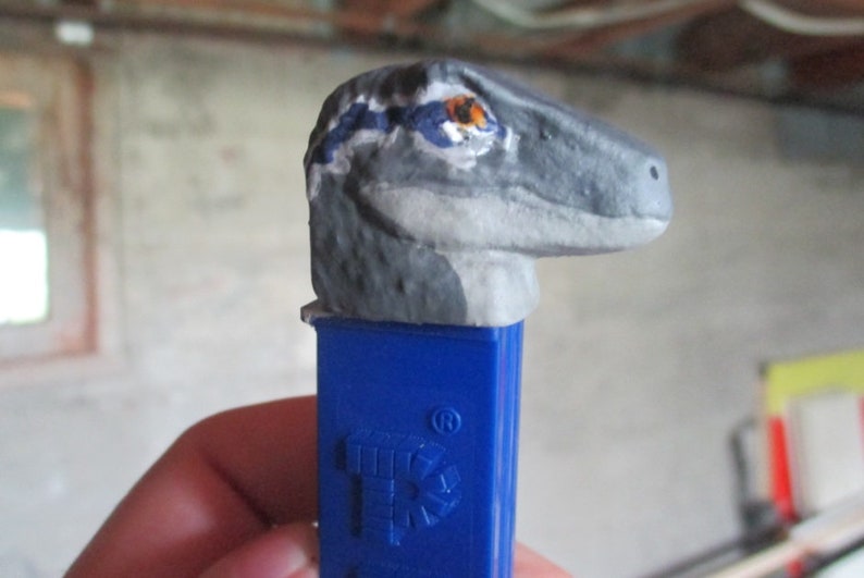 Fallen Kingdom Velociraptor Blue Pez Dispenser Repaint 2018 Jurassic World