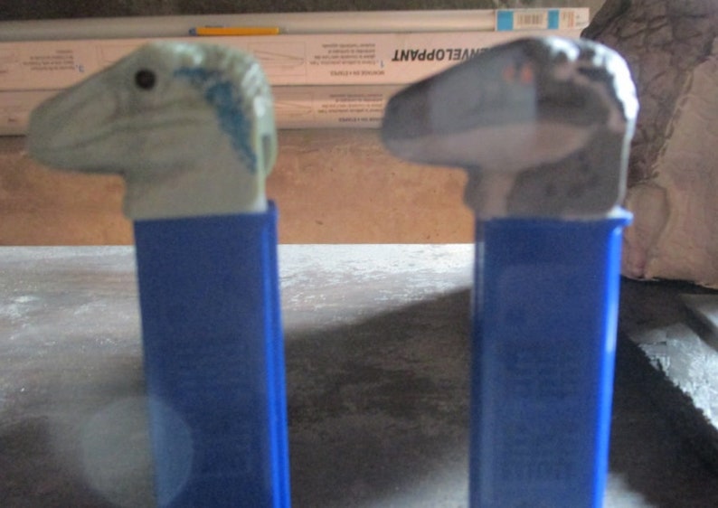 Fallen Kingdom Velociraptor Blue Pez Dispenser Repaint 2018 Jurassic World