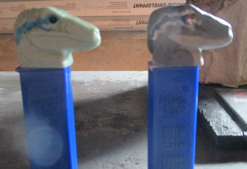 Fallen Kingdom Velociraptor Blue Pez Dispenser Repaint 2018 Jurassic World