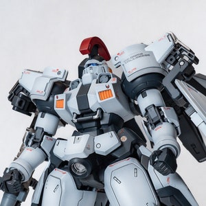 塗装済みプレミアム(限定品)バンダイ MG 1/100 「アルトロン 塗装済みプレミアム(限定品)バンダイ MG 1/100 「アルトロン