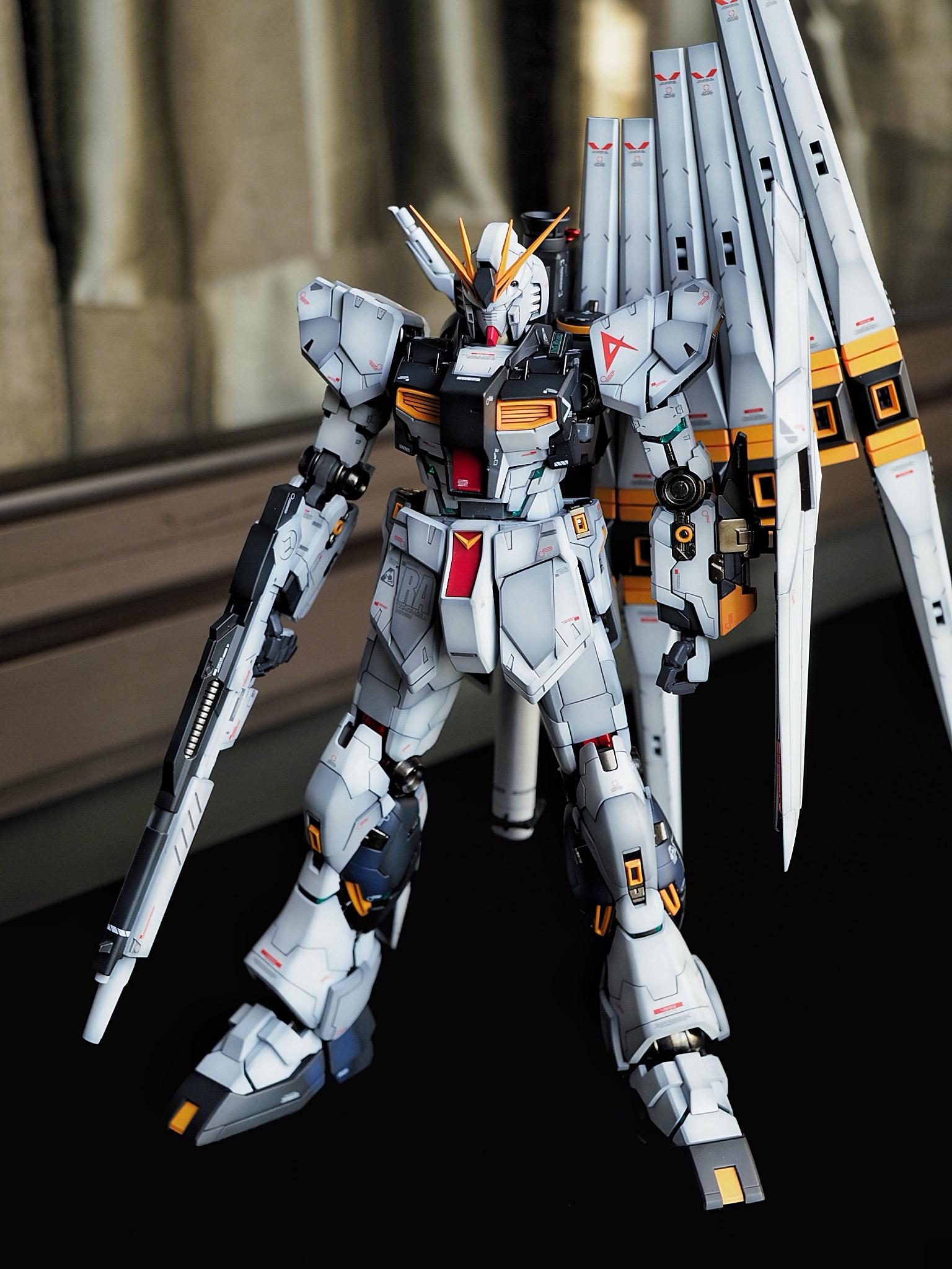 BANDAI - MG ν GUNDAM Ver.Ka Amazon.com: Bandai 1/100 MG MSZ - 010 Double Zeta Gundam Ver