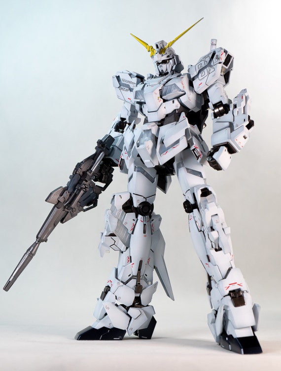 Amazon.com: Bandai Hobby - Gundam Unicorn - Unicorn Gundam