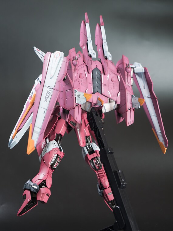 バンダイ MG 1/100 「ジャスティスガンダム」塗装済み完成品 バンダイ MG 1/100 「ジャスティスガンダム」塗装済み完成品