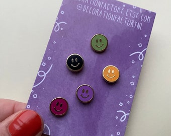 Set van 5 Tiny multi gekleurde vergulde Smiley Smile Email Pin / Hard emaille revers verguld broche klein