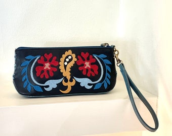 isabella fiore wristlet