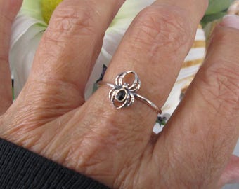 Anillo de araña > Anillo de araña de plata de ley con ónix, anillo de arácnido con ónix negro, delicado anillo de araña, anillo de araña boho de plata 925 y ónix