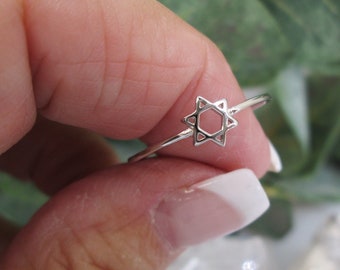 Tiny Star of David Ring>925 Sterling Silver Jewish Star Ring,Star of David,Dainty Star of David,Minimalist ring,Religious,Jewish,925 Ring