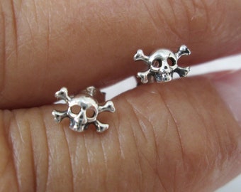 Skull and Crossbones Stud Earrings>925 Sterling Silver Skull and Crossbones Studs,Skull Earrings,925 Small studs,Biker earrings,Skull studs