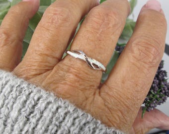 Sterling Silver White OPAL Ring>925 Opal Ring,925 narrow Opal ring,Thin Silver ring,Minimalist ring,Opal Infinity Ring,Opal Bar ring,Boho