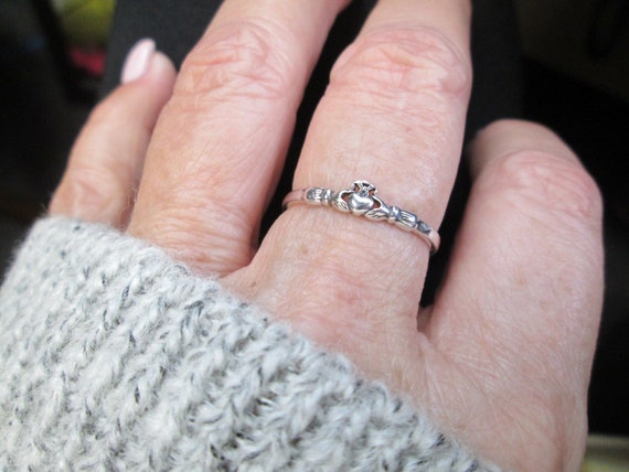 Claddagh Ring,Tiny Celtic Irish Claddagh Ring,925… - image 3