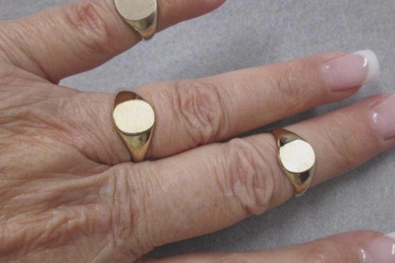 10ktgf.Gold Signet Rings>Dainty Signet ring>10ktgf. Signet Ring,Gold Filled Monogram Ring,Dainty Signet ring,Gold Initial Ring>Engravable