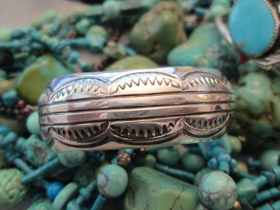 Native American 925 Sterling Hand Stamped Cuff>Tr… - image 1