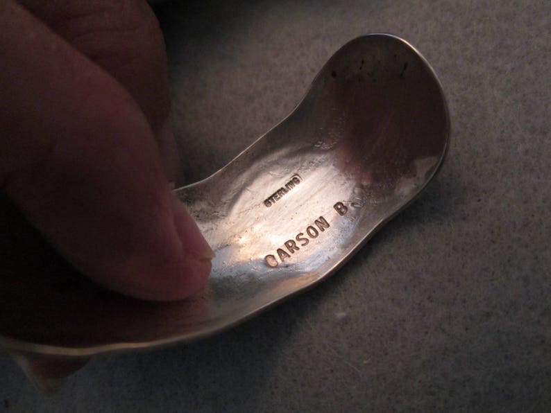 JNB048 Gorgeous Navajo Hand Stamped Cuff Signed Nicely Made 34 wide in Great condition Quite Beautiful Unisex Design