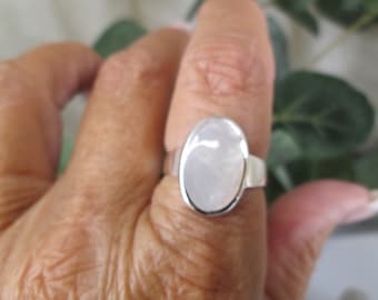 Sterling Mother of Pearl Ring>925 Genuine Mother of Pearl,Mother of Pearl ring,925 sterling ring,Heavy Sterling Ring,Shell ring,Beachy ring