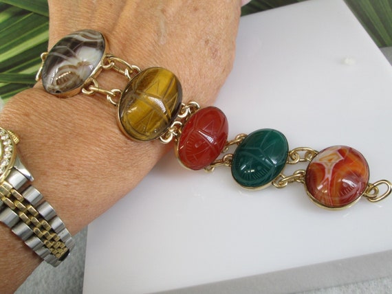Vintage Scarab Bracelet - Retro 14k Yellow Gold Carved Jade, Amethyst, – MJV