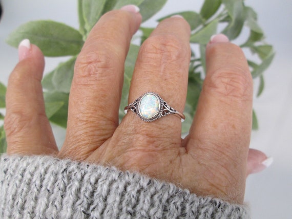 Opal Ring>925 Sterling Silver Opal ring,Oval Opal Ring,Dainty Opal ring,925 rings,Opal Rings,Sterling Ring,Simple Opal Ring, Non Tarnish