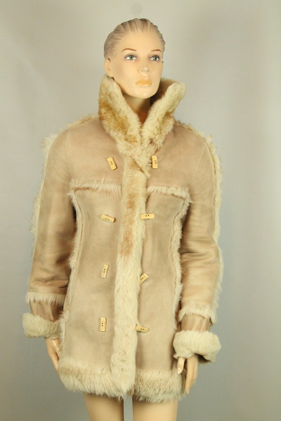 LUXURIOUS Made in Spain Genuine Shearling Lamb Sk… - image 5